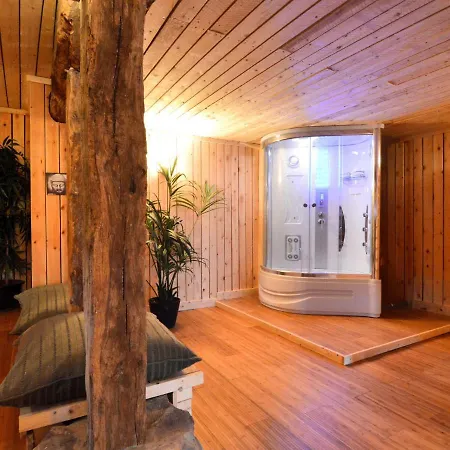 Spacious Farmhouse With Sauna In Jevigne *