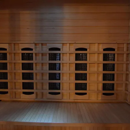 Spacious Farmhouse With Sauna In Jevigne *