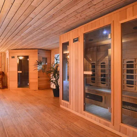 Spacious Farmhouse With Sauna In Jevigne